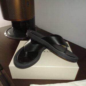 Dear Frances sandals/flip flops/thongs/9/39/calf skin/made in France/black